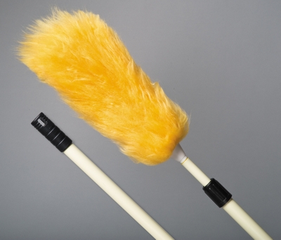 DUSTER - 42&quot; LAMBSWOOL TELESCOPIC